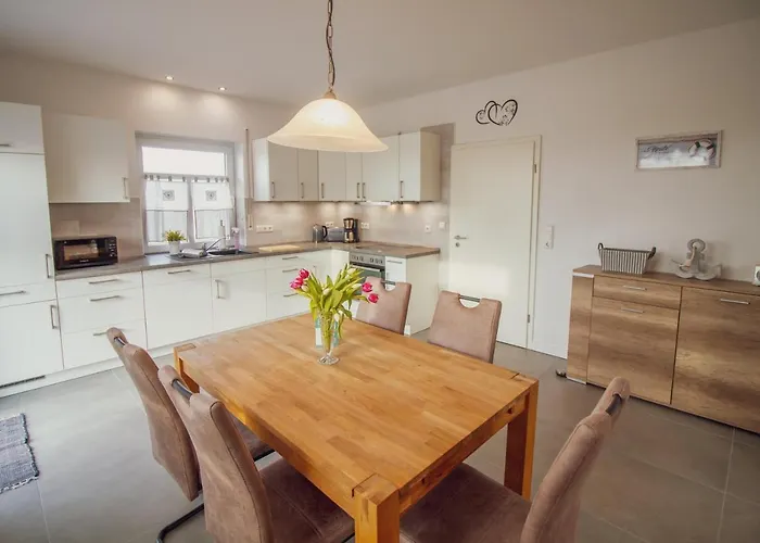 بيت للعطل Rena *